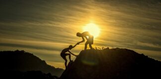 Jakie wykształcenie musi mieć pomoc apteczna?